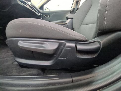 Used 2025 Kia K4 FWD image 14