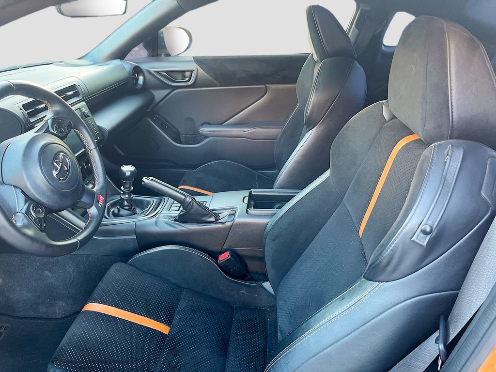 Used 2023 Toyota GR86 10th Anniversary SE RWD image 20