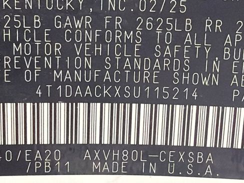 Used 2025 Toyota Camry SE w/ Convenience Package FWD image 31