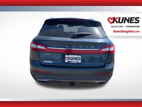 Used 2016 Lincoln MKX Reserve AWD/4WD image 6