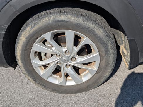 Used 2019 Hyundai Tucson Value w/ Cargo Package FWD image 8