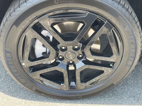 Certified 2025 Kia Telluride SX X-Line AWD/4WD image 9