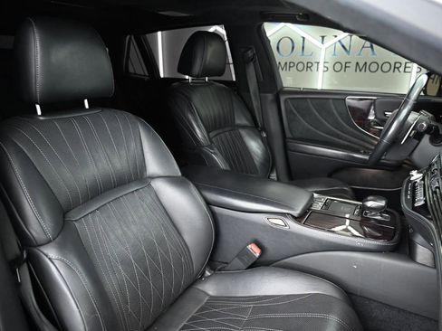 Used 2018 Lexus LS 500 w/ Luxury Package image 21