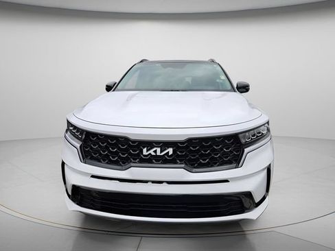 Used 2023 Kia Sorento S w/ Panoramic Sunroof Package FWD image 3