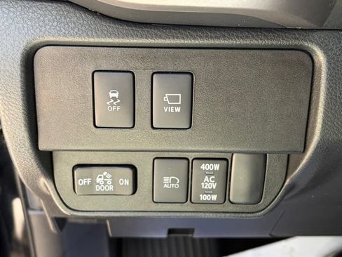 Used 2022 Toyota Tacoma Limited AWD/4WD image 27