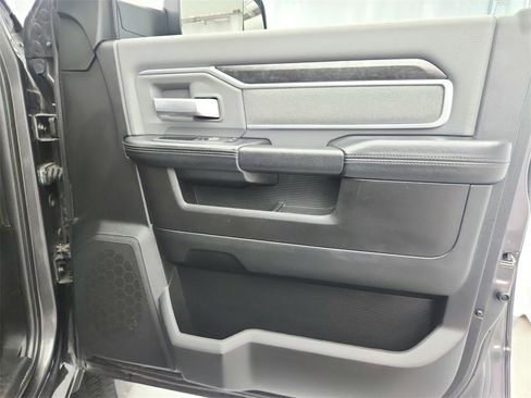 Used 2019 RAM 2500 Big Horn image 22