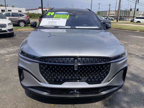 Certified 2024 Lincoln Nautilus Reserve w/ Equipment Group 202A image 12