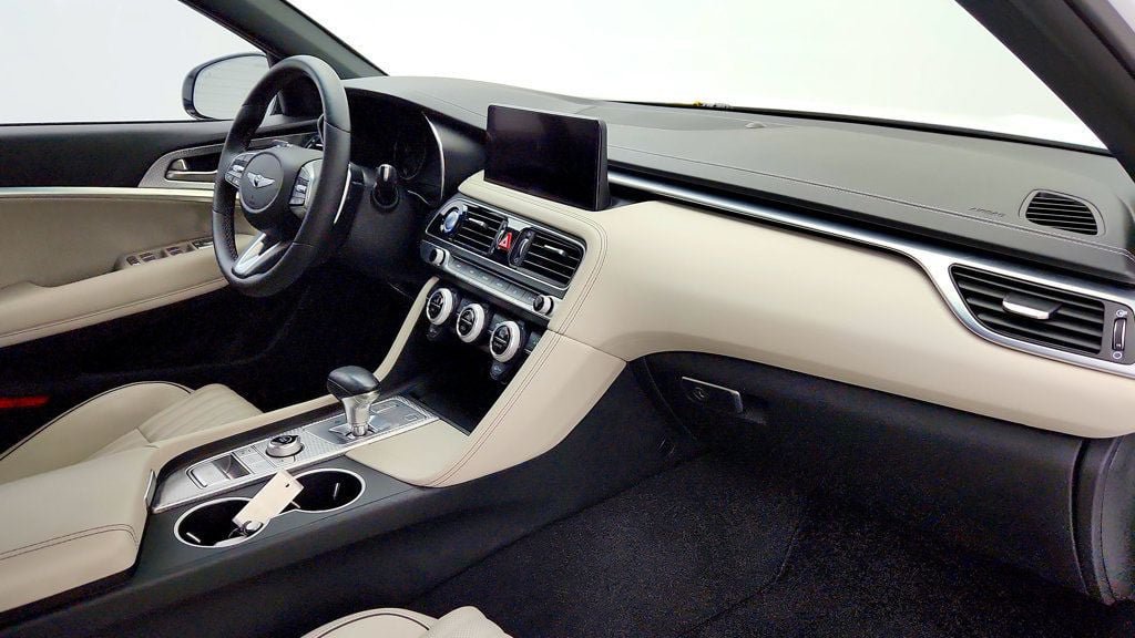 Used 2023 Genesis G70 2.0T w/ Sport Prestige Package RWD image 27