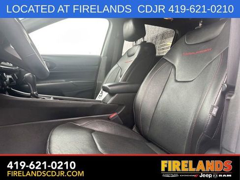 Used 2023 Jeep Compass Trailhawk w/ Trailhawk Elite Group AWD/4WD image 17