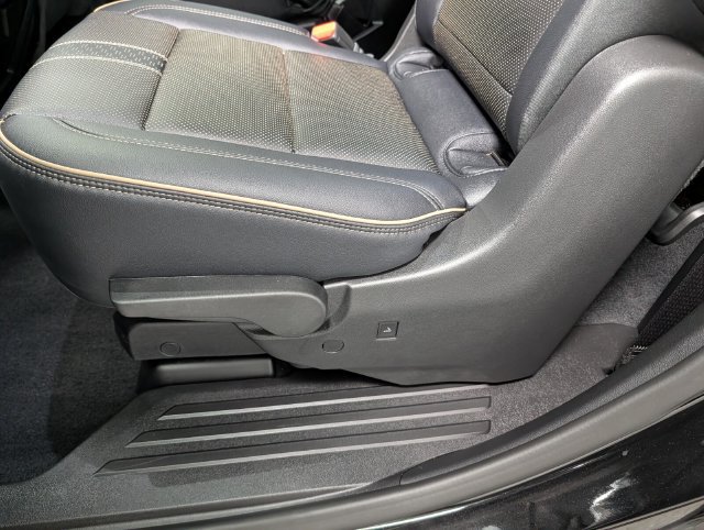 Used 2026 Chevrolet Traverse High Country w/ LPO, Floor Liner Package AWD/4WD image 14