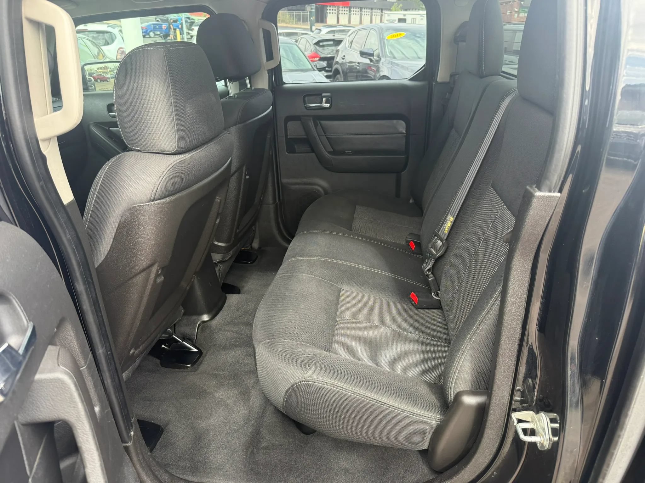 Used 2009 HUMMER H3T AWD/4WD image 13