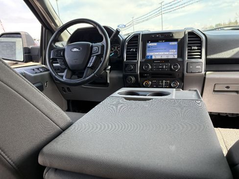 Used 2018 Ford F150 XLT w/ Equipment Group 302A Luxury image 25