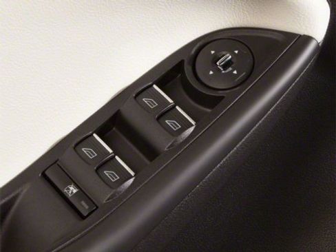 Used 2013 Ford Focus Titanium image 21