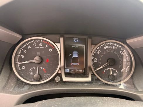 Used 2023 Toyota Tacoma SR5 AWD/4WD image 14