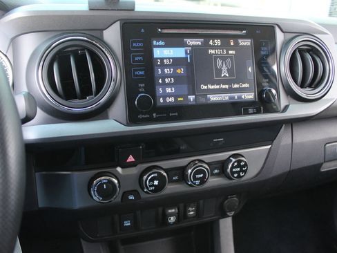 Used 2018 Toyota Tacoma SR5 image 14