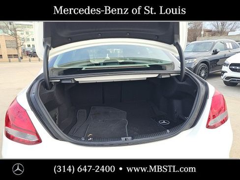 Used 2018 Mercedes-Benz C 300 4MATIC Sedan image 9