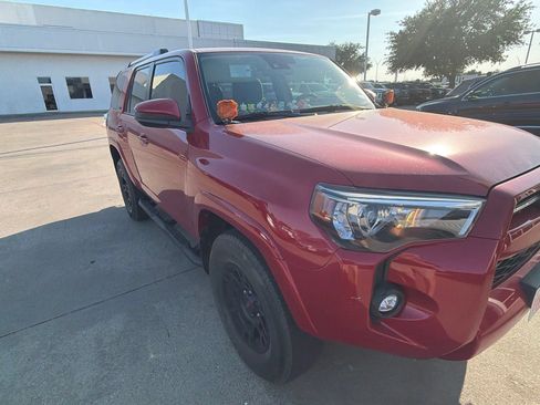 Used 2024 Toyota 4Runner SR5 AWD/4WD image 3