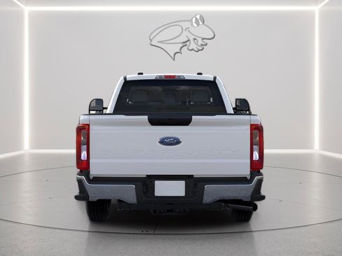 New 2026 Ford F250 XL w/ XL Chrome Package image 5
