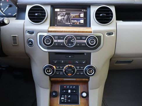 Used 2016 Land Rover LR4 HSE LUX AWD/4WD image 38
