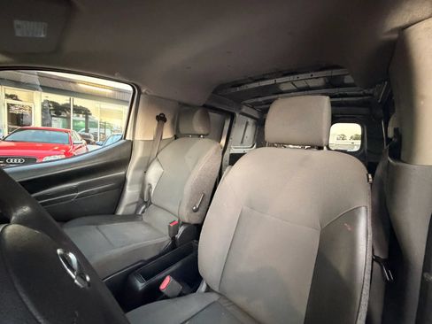 Used 2015 Nissan NV200 S w/ Back Door Glass Package FWD image 10