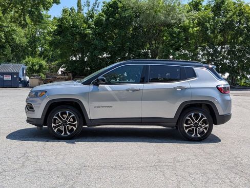 Used 2023 Jeep Compass Limited AWD/4WD image 8