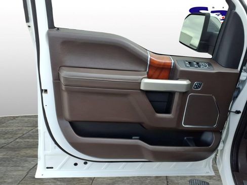 Used 2018 Ford F150 King Ranch w/ Equipment Group 601A Luxury AWD/4WD image 11