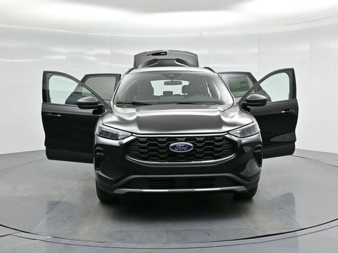 New 2025 Ford Escape ST-Line w/ Tech Pack #1 image 29