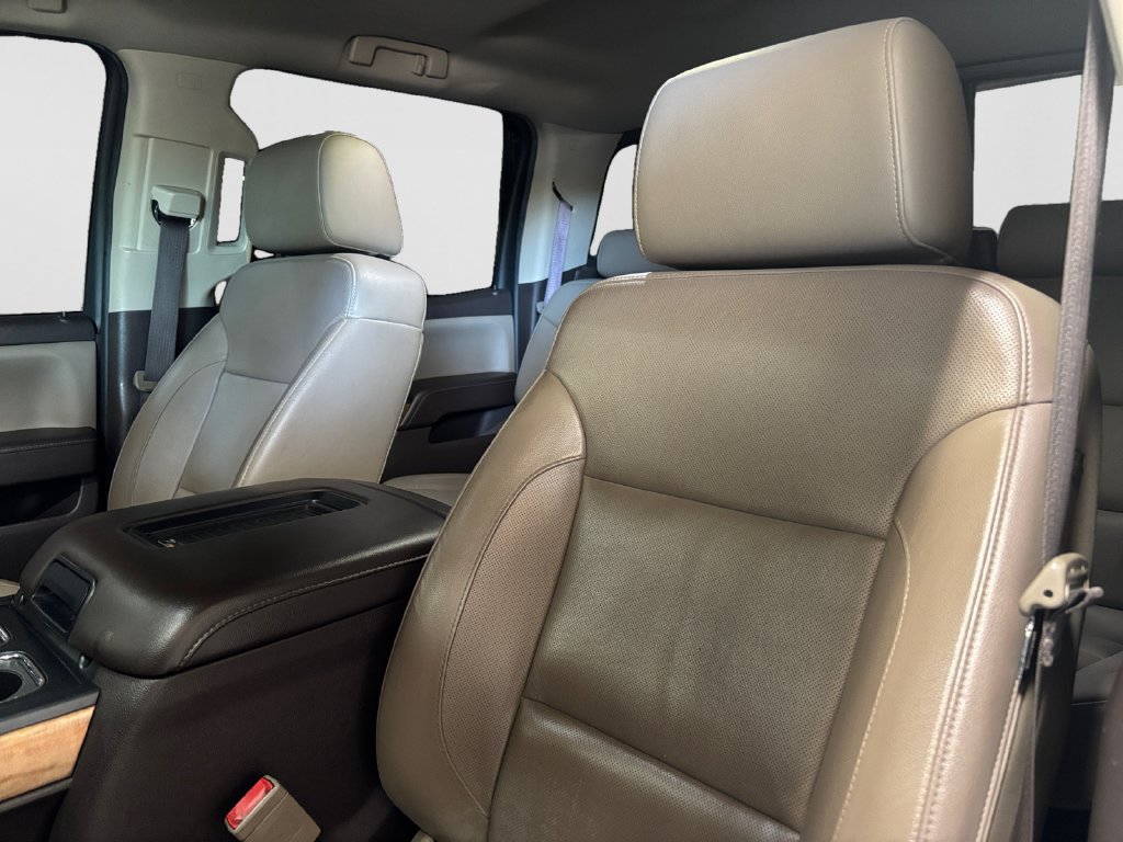 Used 2018 Chevrolet Silverado 1500 LTZ w/ Sport Package AWD/4WD image 38