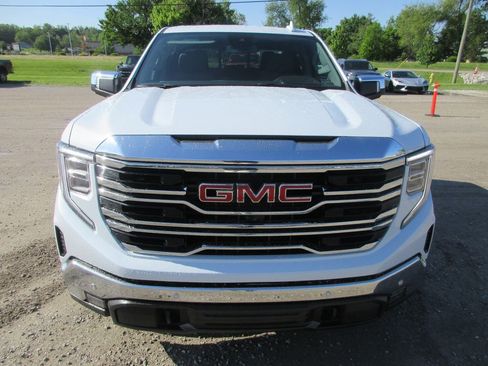 New 2026 GMC Sierra 1500 SLT w/ SLT Premium Plus Package AWD/4WD image 12