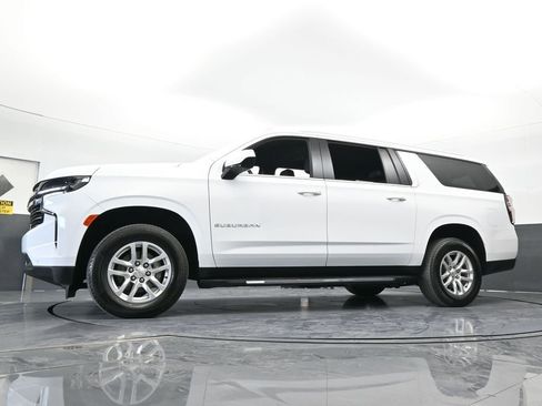 Used 2024 Chevrolet Suburban LT image 61