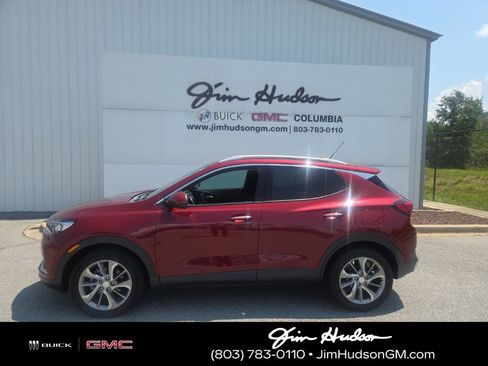 Used 2023 Buick Encore GX Essence w/ Experience Buick Package FWD image 2