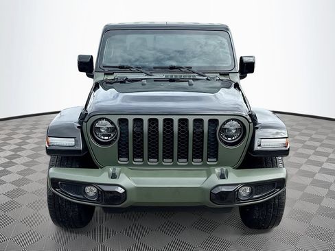 Used 2021 Jeep Gladiator Overland AWD/4WD image 2