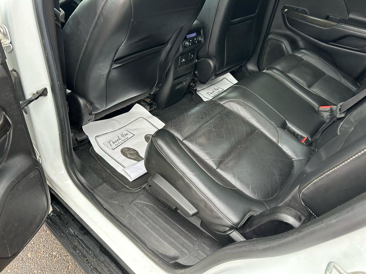 Used 2017 GMC Acadia SLT AWD/4WD image 9