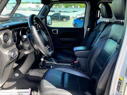 Used 2023 Jeep Gladiator Sport AWD/4WD image 21
