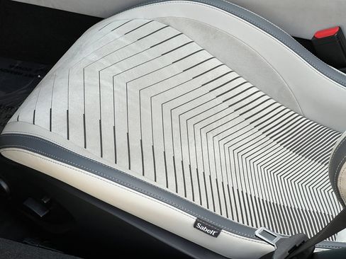 Used 2023 Maserati MC20 Spyder RWD image 36