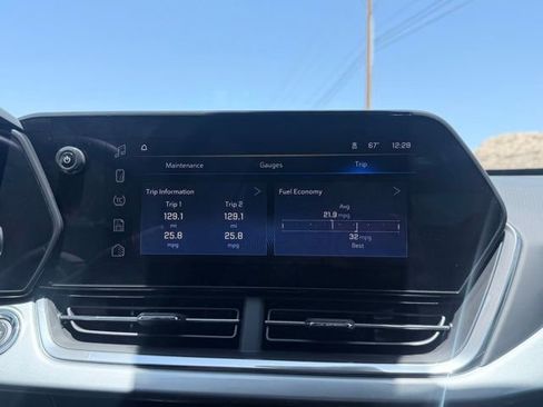 Used 2025 Chevrolet Trax LT w/ Driver Confidence Package FWD image 14