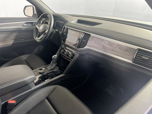 Used 2023 Volkswagen Atlas Cross Sport SE image 27
