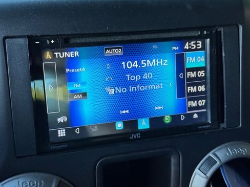 Used 2016 Jeep Wrangler Sport image 11