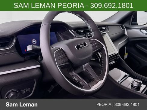 New 2026 Jeep Grand Cherokee L 4WD image 11