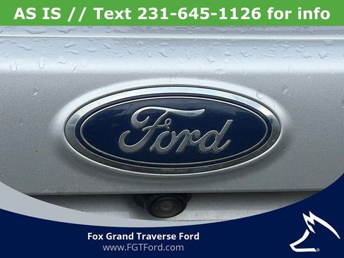 Used 2017 Ford Escape Titanium w/ Equipment Group 301A AWD/4WD image 41