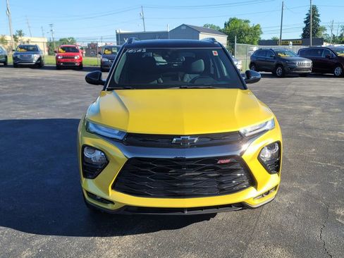 Used 2023 Chevrolet TrailBlazer RS w/ Sun and Liftgate Package AWD/4WD image 4