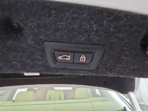 Used 2011 BMW 535i xDrive Sedan image 13