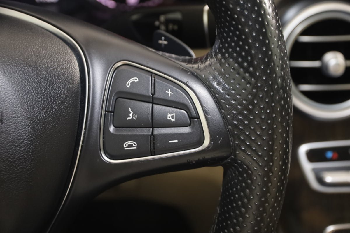 Used 2015 Mercedes-Benz C 300 4MATIC Sedan image 31