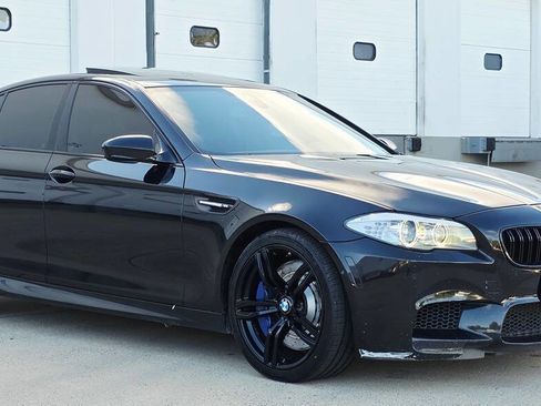 Used 2013 BMW M5 image 2