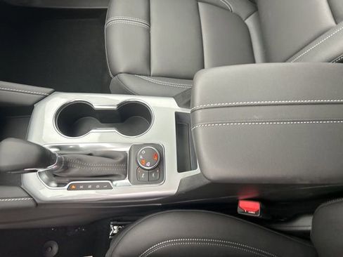 New 2026 Chevrolet Blazer LT w/ Midnight/Sport Edition AWD/4WD image 17