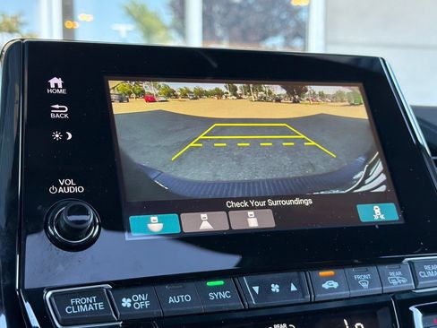 Used 2024 Honda Odyssey Sport image 19