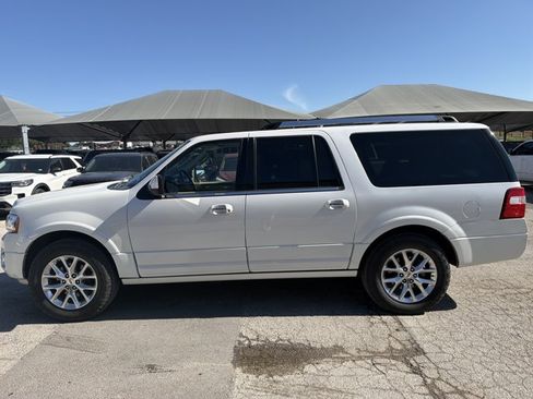 Used 2017 Ford Expedition EL Limited w/ Equipment Group 301A AWD/4WD image 2