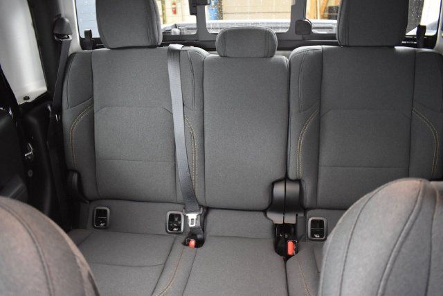 Used 2025 Jeep Gladiator Sport AWD/4WD image 32