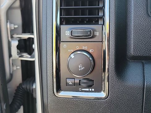Used 2015 RAM 1500 Sport w/ Remote Start & Security Group AWD/4WD image 11