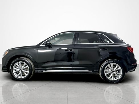 Used 2025 Audi Q3 2.0T Premium w/ Convenience Package AWD/4WD image 2